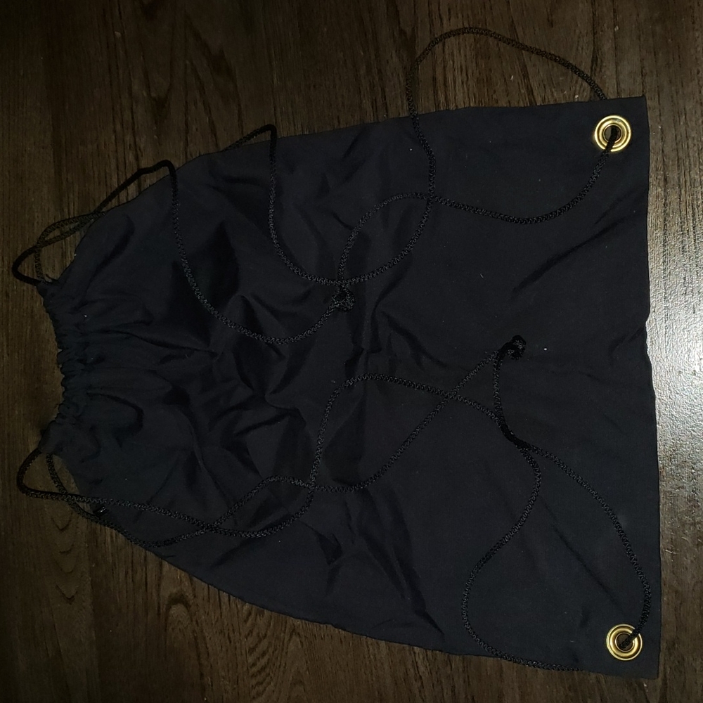 New Army Strong Drawstring Sling Backpack - Picture 5 of 6